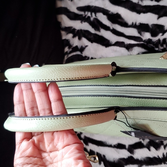 SUGU Mint Green Handbag - Picture 3 of 12
